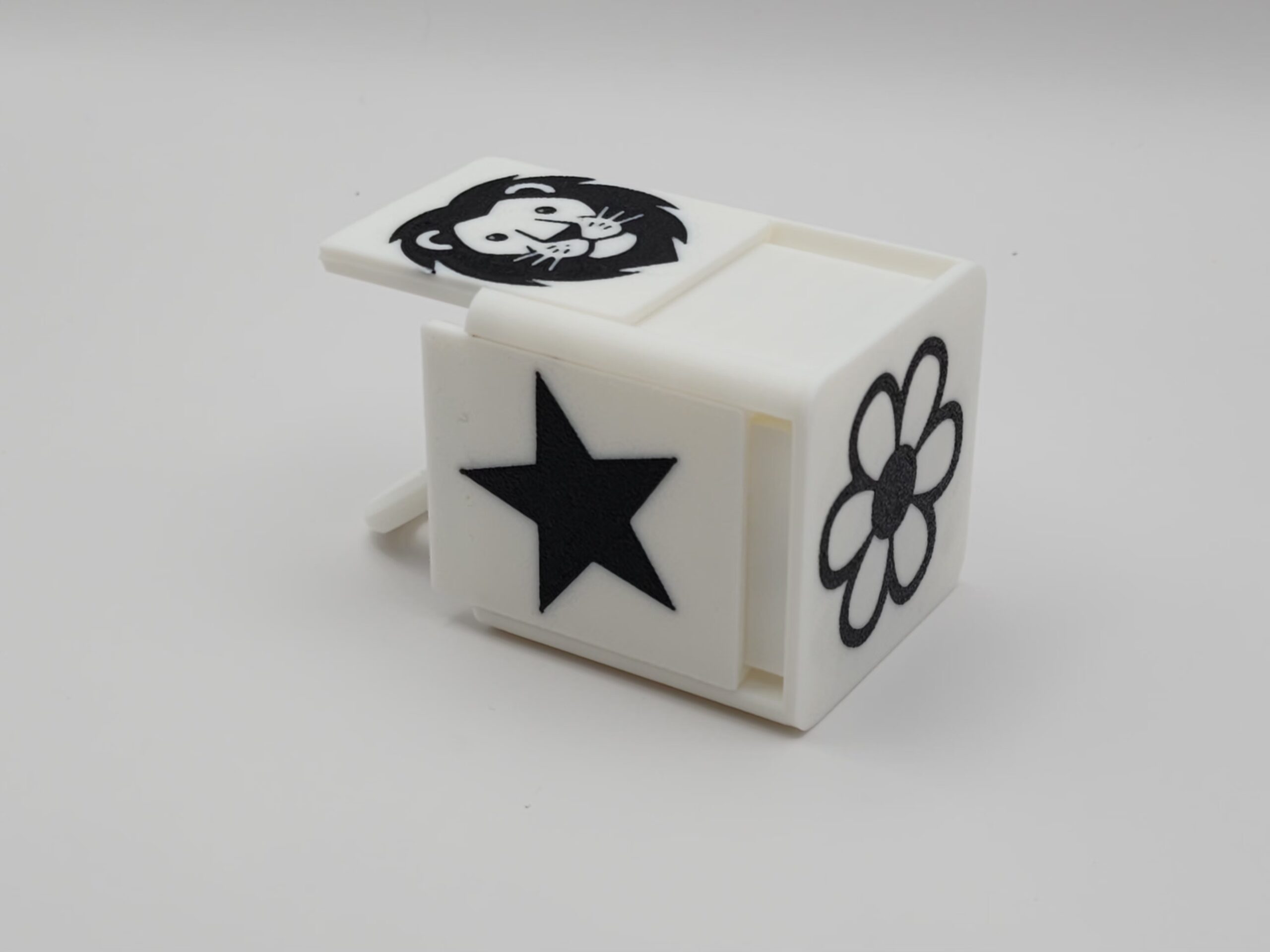 High Contrast Baby Cube - Image 7